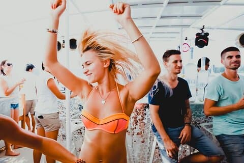 Phuket Party Boat Zie zonsondergang Mooiste Racha en Cocal Island per catamaran