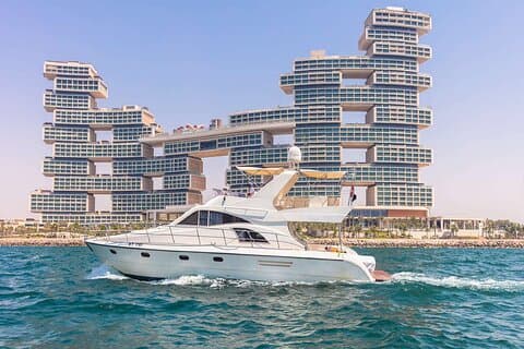 1 heure d'expérience privée en yacht de luxe à Dubaï