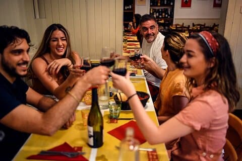 Excursão privada de comida e mercado de Bolonha com 6 degustações e vinhos