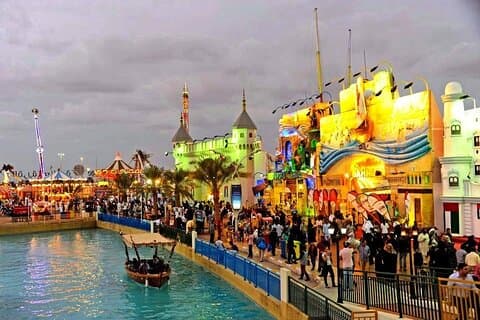 Private Global Village Dubai-tickets met diner en transfers