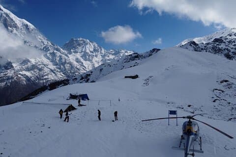 Desembarque no acampamento base de Annapurna em passeio de helicóptero saindo de Pokhara