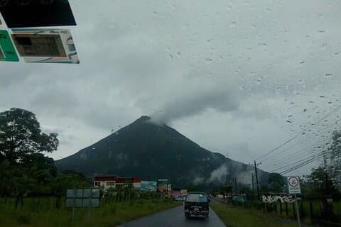 Transfer von Monteverde nach La Fortuna über den Arenal-See