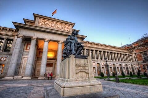 Entrada al Museo del Prado Madrid