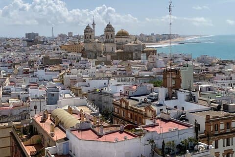 Cádiz Tapa (eten) en wandeltour - Privétour van een halve dag