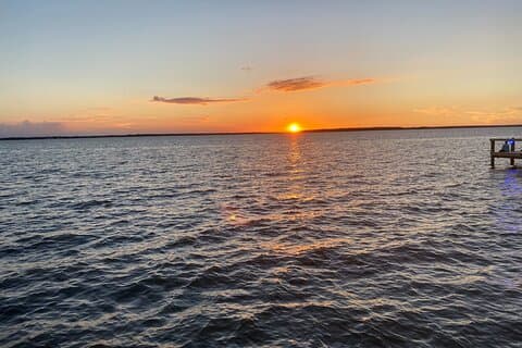OC Bay Hopper - cruise bij zonsondergang