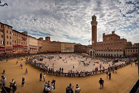 Transfer Siena to Rome