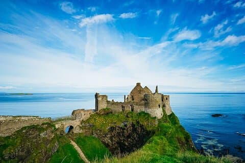 Private Luxury Giant's Causeway Trip até 16 pessoas
