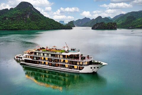 Dora Cruise 3 dager 2 netter med besøk i Halong Bay og trekking Cat Ba National Park