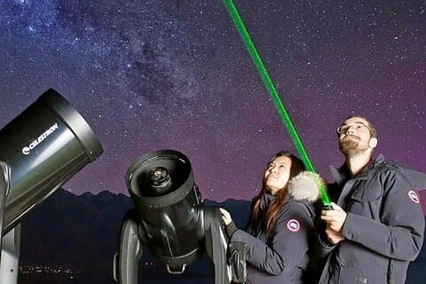 Desde Sharm Viaje clásico de observación de estrellas Cena con barbacoa, espectáculo y traslado en camello