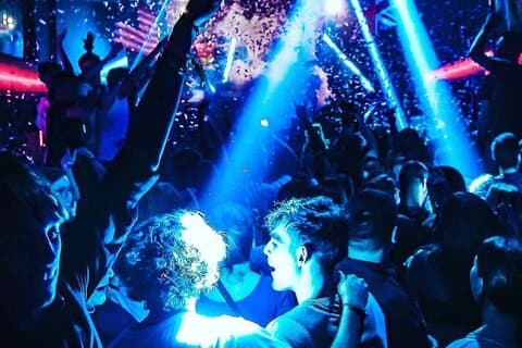Kroegentocht Barcelona door EVOLVE De BESTE nachtervaring