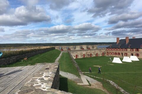 Black Wood Tours: Fortress of Louisbourg Tour