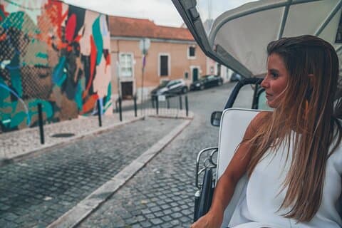 2 timmars Lissabon privat guidad tur i en Tuk Tuk