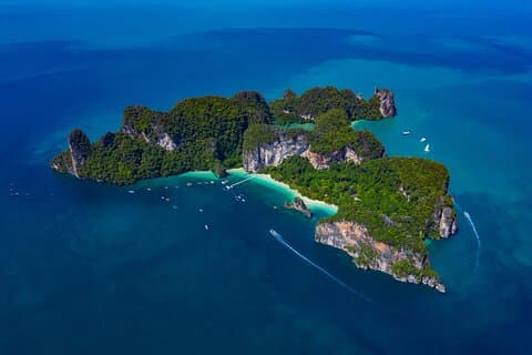 Tour dell'isola di Krabi Hong: charter privato in barca a coda lunga
