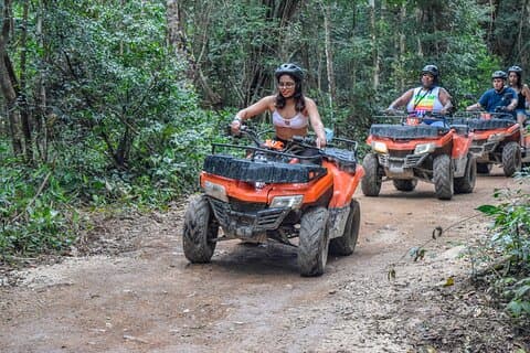 Den bästa adrenalindagen Atvs delade, ziplines och cenote Playa del Carmen