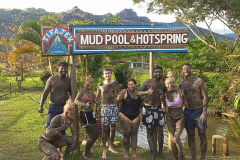 16 Lines Zipline, Cave and Mud Spa Combo Tour with Lunch in Fiji