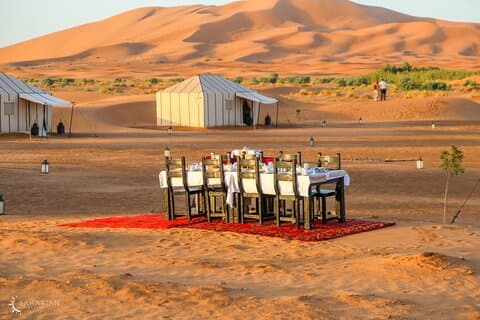 Magisk nat på Saharian Luxury Camp i Merzouga og Camel Trek