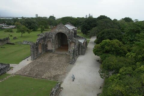 Sítio arqueológico. Bilhete de entrada para o Panamá La Vieja