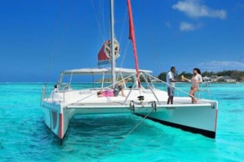 Catamaran(Shared) To Isle Aux Cerfs Island