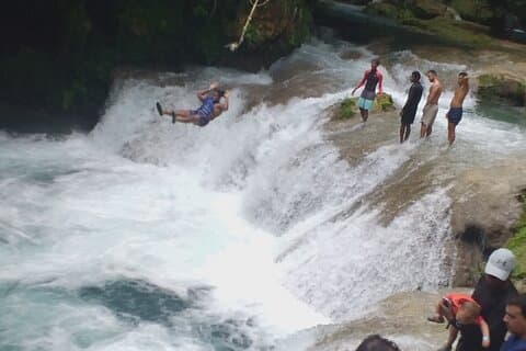 Private Tour from Falmouth to Ocho Rios Blue Hole and Shopping