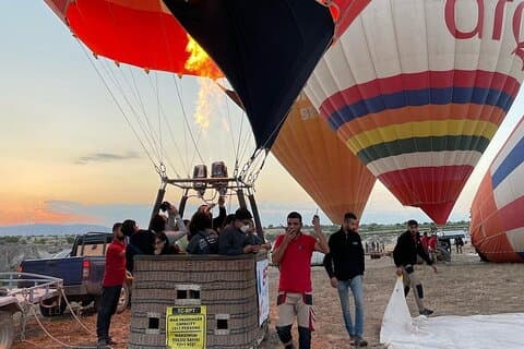 Cappadocia Luftballongtur över Cat Valley med transfer