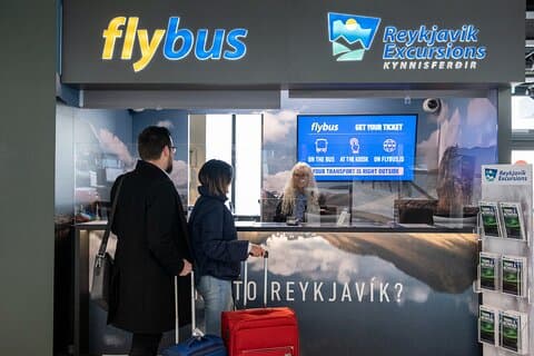 Airport Transfer: Keflavik Airport (KEF) to Reykjavik Hotels