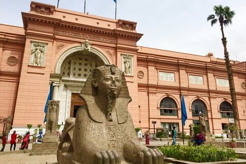 Kairo-Tour zum Ägyptischen Museum und Kairo-Turm & Bootsfahrt auf dem Nil
