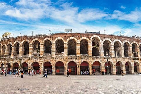 Visita Verona a pie con la aplicación de audioguía para smartphone
