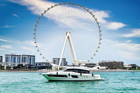 Luxe cruise op The Pearl 48ft naar Atlantis & Burj Al Arab.