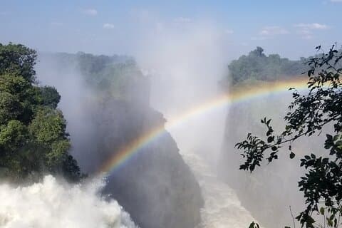 Begeleide watervallentour en Zambezi-riviercruisecombo