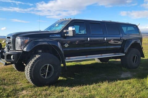 Alquiler privado personalizado Super Jeep de lujo con guía Islandia