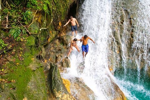 Blue Hole Waterfalls och Rasta Garden från Montego Bay