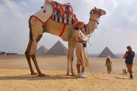 Visite privée d'une journée complète du musée du Caire et des pyramides de Gizeh depuis Hurghada en avion