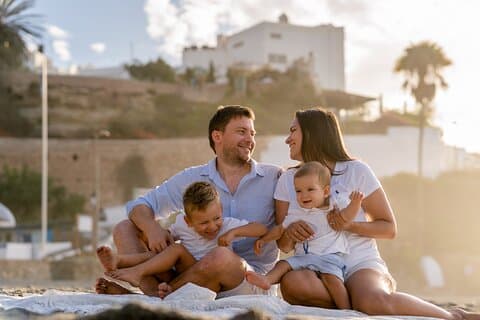 En times familiefotosession i Marbella og Malaga
