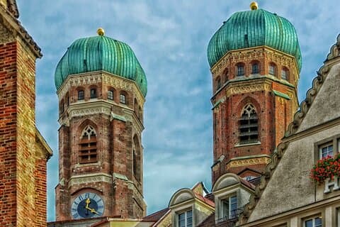 Trasferimento privato da Kitzbuhel a Monaco, autista parlante inglese