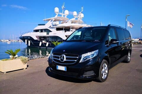 Transfer Privado para Cinque Terre: Conforto e Estilo