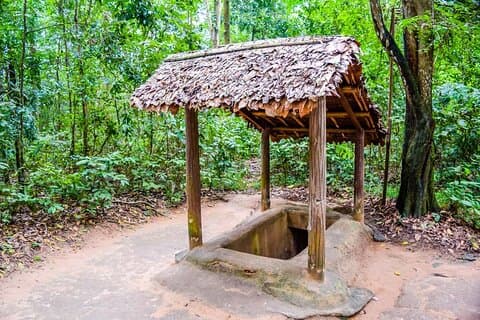 Cu-Chi-Tunnel und Jeep-Tour: Halbtägiges Abenteuer ab Ho-Chi-Minh-Stadt