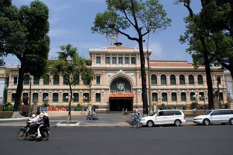Tour di mezza giornata della città di Ho Chi Minh in Jeep Esplora il meglio di Saigon