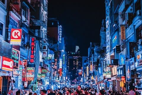 Saigon bei Nacht Jeep-Tour: Erkunden Sie die Lichter der Stadt
