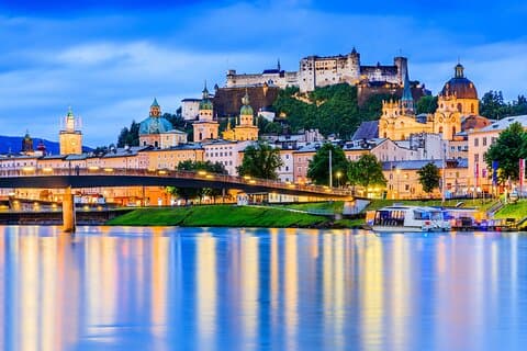 Búsqueda del tesoro en Salzburgo & tour a pie con audioguía