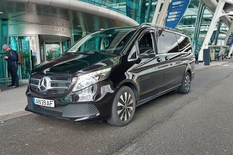 Privat lufthavnstransport fra Porto til Santiago de Compostela