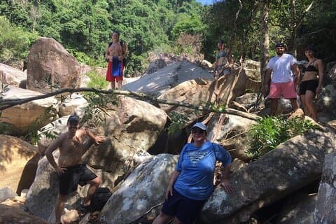TOUR NA CACHOEIRA DE NHA TRANG - Trekking, escalada, natação