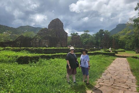 Visite privée de My Son Morning et balade en bateau pour visiter Cam Thanh Coconut Jungle