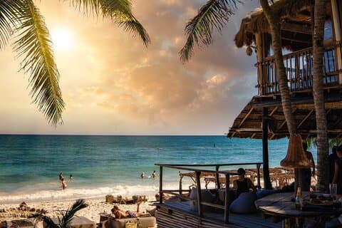 Privater Tagesausflug von Tulum nach Cancun, englischsprachiger Fahrer