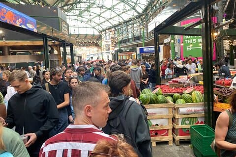 Tour gastronomico mattutino di 3 ore al Borough Market con London Bites Tours