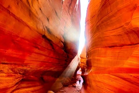 Peek-a-Boo Slot Canyon Small Group Tour von Kanab, Utah!