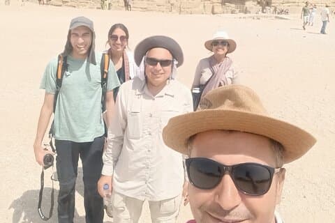Excursão privada de dia inteiro às Pirâmides de Gizé, Esfinge, pirâmide de Sakkara