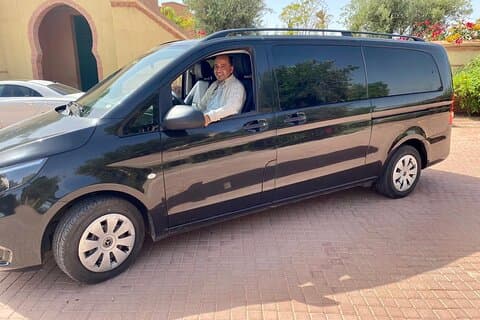 Marrakech privat ankomstflygplatstransfer till ditt centrumhotell/riad