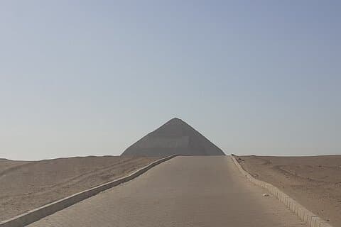 Private tour: Giza pyramids, Memphis, Sakkara & Dahshour