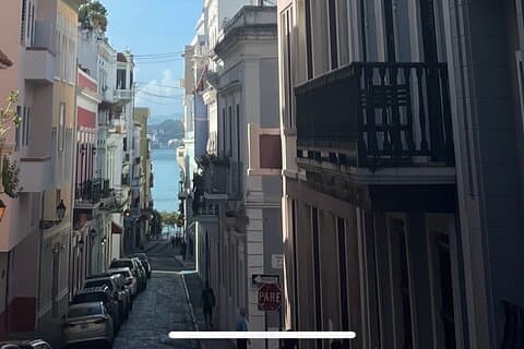Private Transfers vom Flughafen SJU nach Isla Verde, Condado oder San Juan área