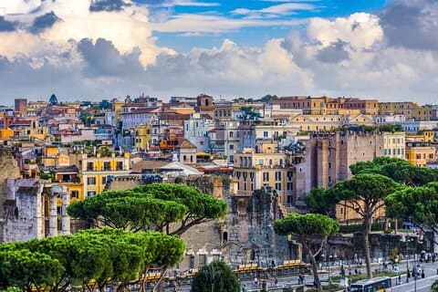 Transferência privada de Bolonha para Roma com 2 horas de turismo